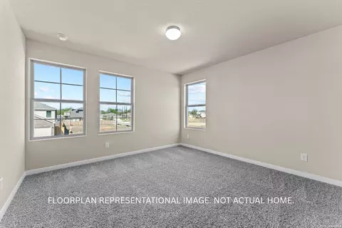 Bedroom - 13515 Piscina Ave, San Antonio, TX 78222 photo 5 of 8