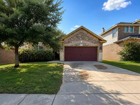 7910 Stillwater Pkwy, San Antonio, TX 78254
