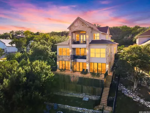 1745 W Lakeside Dr, Canyon Lake, TX 78133