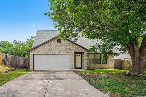 7911 Oval Mdws, San Antonio, TX 78244