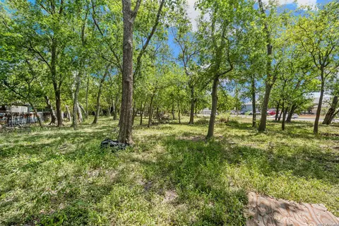 3243 Martin Luther King Dr, San Antonio, TX 78220