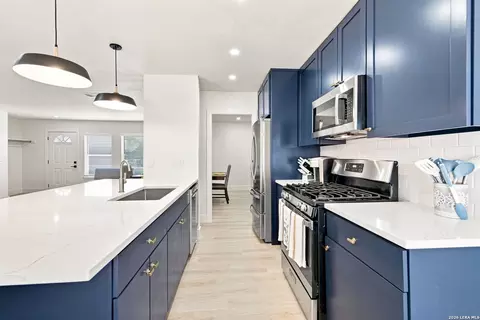 6039 Hopes Ferry St, San Antonio, TX 78233