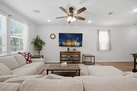 7351 Teal Trce, San Antonio, TX 78240