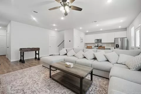 7351 Teal Trce, San Antonio, TX 78240