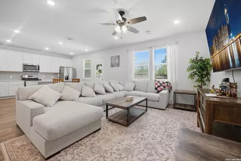 7351 Teal Trce, San Antonio, TX 78240