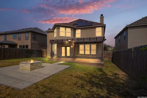 1311 Plaza Lake Dr, San Antonio, TX 78245