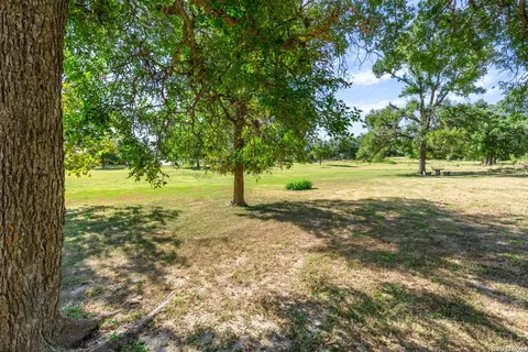 Exterior - 28 Private Road 3855, Utopia, TX 78884 photo 13 of 16