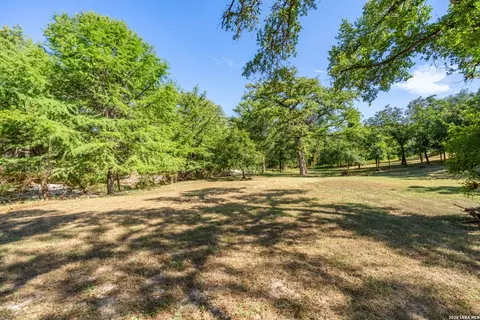 Exterior - 28 Private Road 3855, Utopia, TX 78884 photo 15 of 16