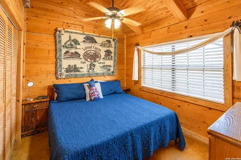 Bedroom - 28 Private Road 3855, Utopia, TX 78884 photo 1 of 6