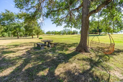 Exterior - 28 Private Road 3855, Utopia, TX 78884 photo 14 of 16
