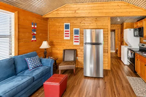 Living - 28 Private Road 3855, Utopia, TX 78884 photo 3 of 5
