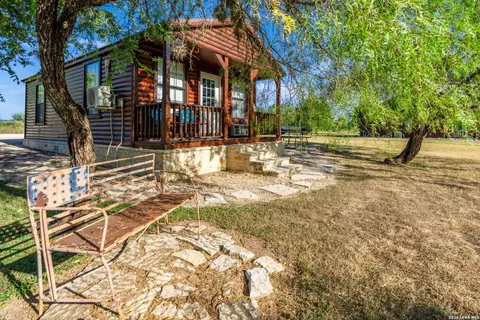 Exterior - 28 Private Road 3855, Utopia, TX 78884 photo 3 of 16