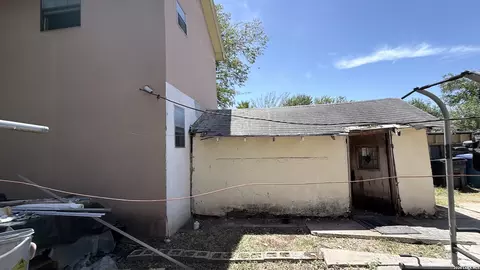 1016 N San Jacinto St, San Antonio, TX 78207