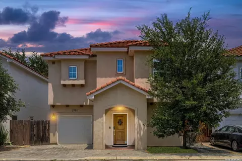 2751 Del Pilar Dr, San Antonio, TX 78232