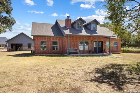 310 Stone Crst, Bandera, TX 78003