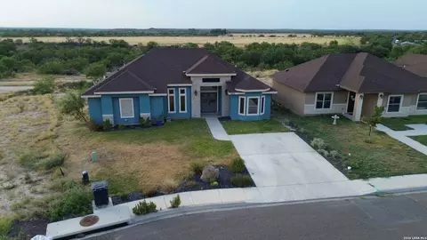 View/Area - 2337 Darlene, Eagle Pass, TX 78852 photo 3 of 4