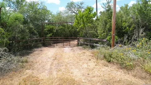12654 Highway 339, Benavides, TX 78349
