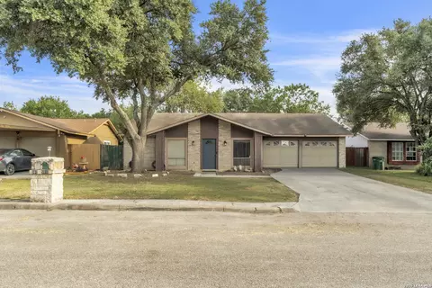 5910 Lake Pines St, San Antonio, TX 78222