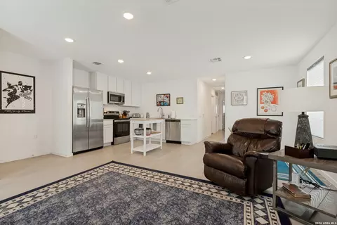 5907 Remember Way, Von Ormy, TX 78073 photo 5