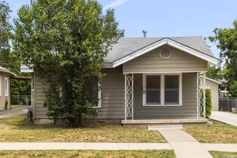 227 Linares St, San Antonio, TX 78225
