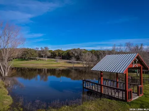 000 Hueco Springs Loop Rd, New Braunfels, TX 78132