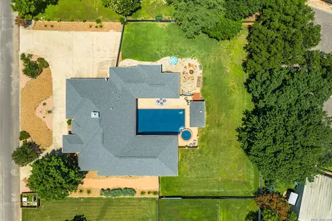 516 Winged Foot, Kerrville, TX 78028