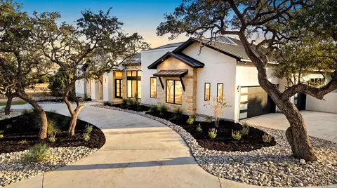 68 Ranch Hts, Fair Oaks Ranch, TX 78015