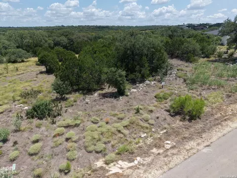 1412 Powder Ridge Rd, New Braunfels, TX 78132