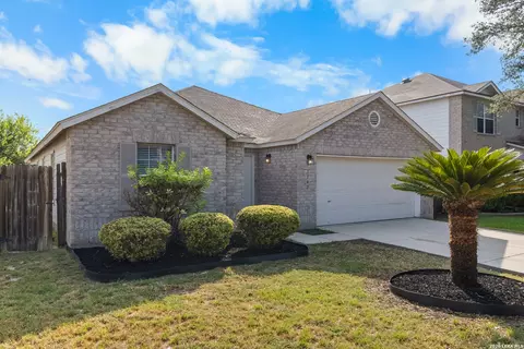 2142 Red Rock Xing, San Antonio, TX 78245