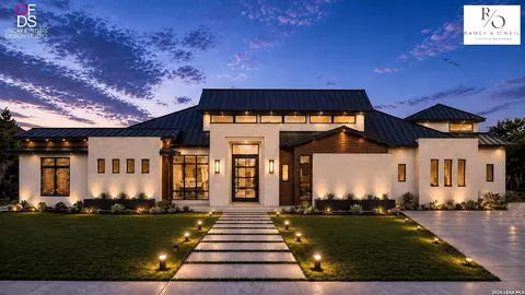 4 Ranch Pt, Boerne, TX 78015