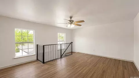 Living - 607 S Brazos St, Eagle Pass, TX 78852 photo 6 of 7