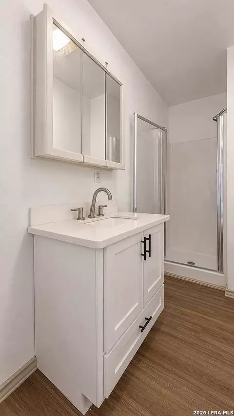 Bath - 607 S Brazos St, Eagle Pass, TX 78852 photo 7 of 7