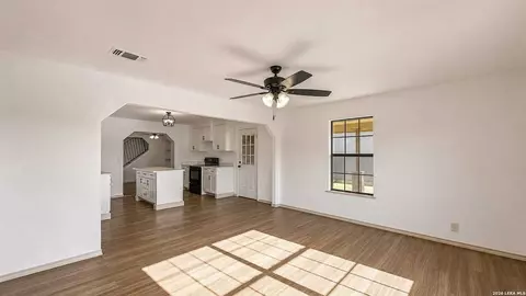 Living - 607 S Brazos St, Eagle Pass, TX 78852 photo 2 of 7