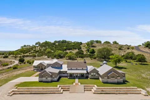 283 Soaring Eagles Dr, Fredericksburg, TX 78624