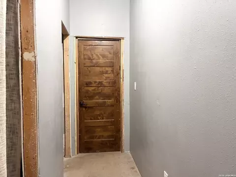 Entry Way - 614 Sunset, Eagle Pass, TX 78852 photo 1 of 5