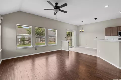 Living - 9703 Copper Oak, Converse, TX 78109 photo 4 of 5
