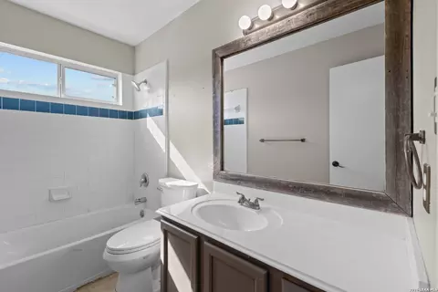 Bath - 9703 Copper Oak, Converse, TX 78109 photo 1 of 4