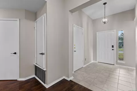 Entry Way - 9703 Copper Oak, Converse, TX 78109 photo 1 of 1