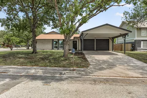 7014 Gary Player St, San Antonio, TX 78240