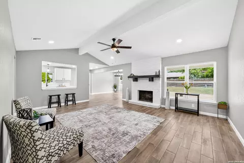 7014 Gary Player St, San Antonio, TX 78240