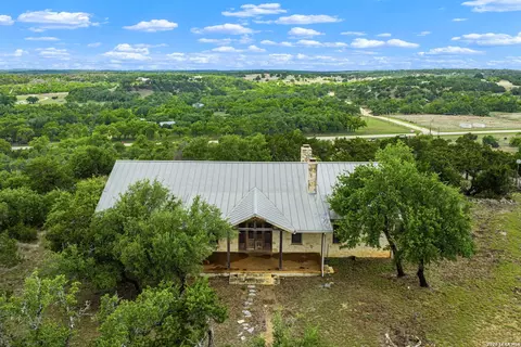 7625 N State Highway 16, Fredericksburg, TX 78624