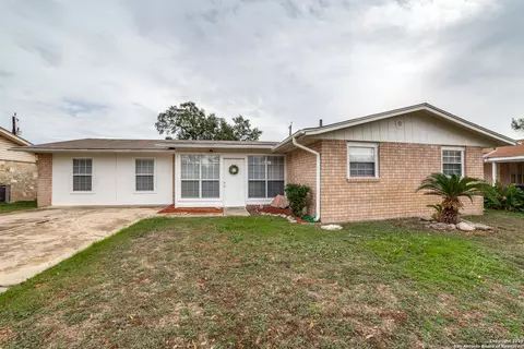2802 Darwin Dr, San Antonio, TX 78228