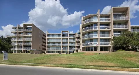 1006 Guadalupe #3E, Kerrville, TX 78028