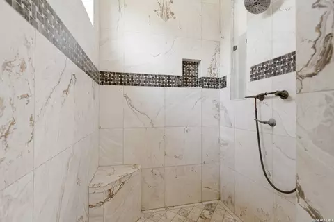 Bath - 497 N Thunder Creek Rd, Utopia, TX 78884 photo 3 of 5