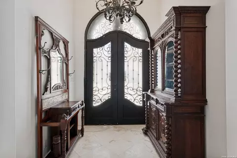Entry Way - 497 N Thunder Creek Rd, Utopia, TX 78884 photo 1 of 2