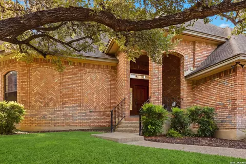 2806 Squaw Creek Dr, San Antonio, TX 78230