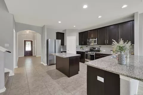 7910 Coolspring Dr, San Antonio, TX 78254
