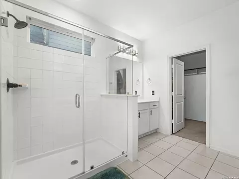 Bath - 241 Oleander Loop, Buda, TX 78610 photo 5 of 5