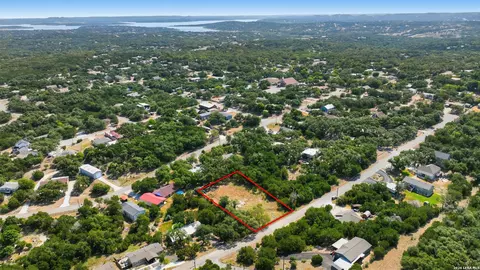 1007 Deer Run Pass, Canyon Lake, TX 78133