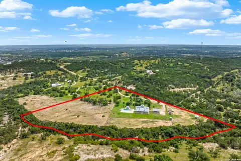 834 Northwood Hills Dr, Fredericksburg, TX 78624